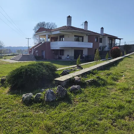 Μονοκατοικία Δίπλα Στην Πόλη Grevena Exterior foto